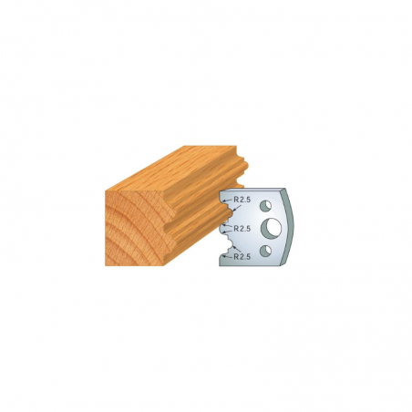 JEU DE 2 FERS PROFILES ACIER HT 40MM  N°108