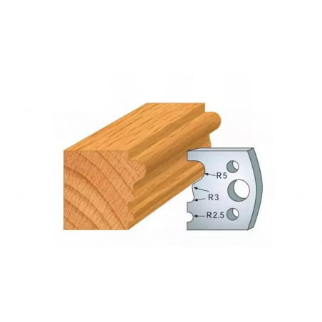 JEU DE 2 FERS PROFILES ACIER HT 40MM  N°033
